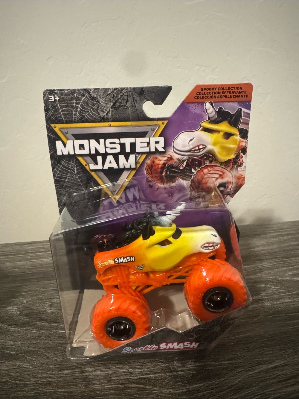 Sparkle Smash Halloween Monster Jam